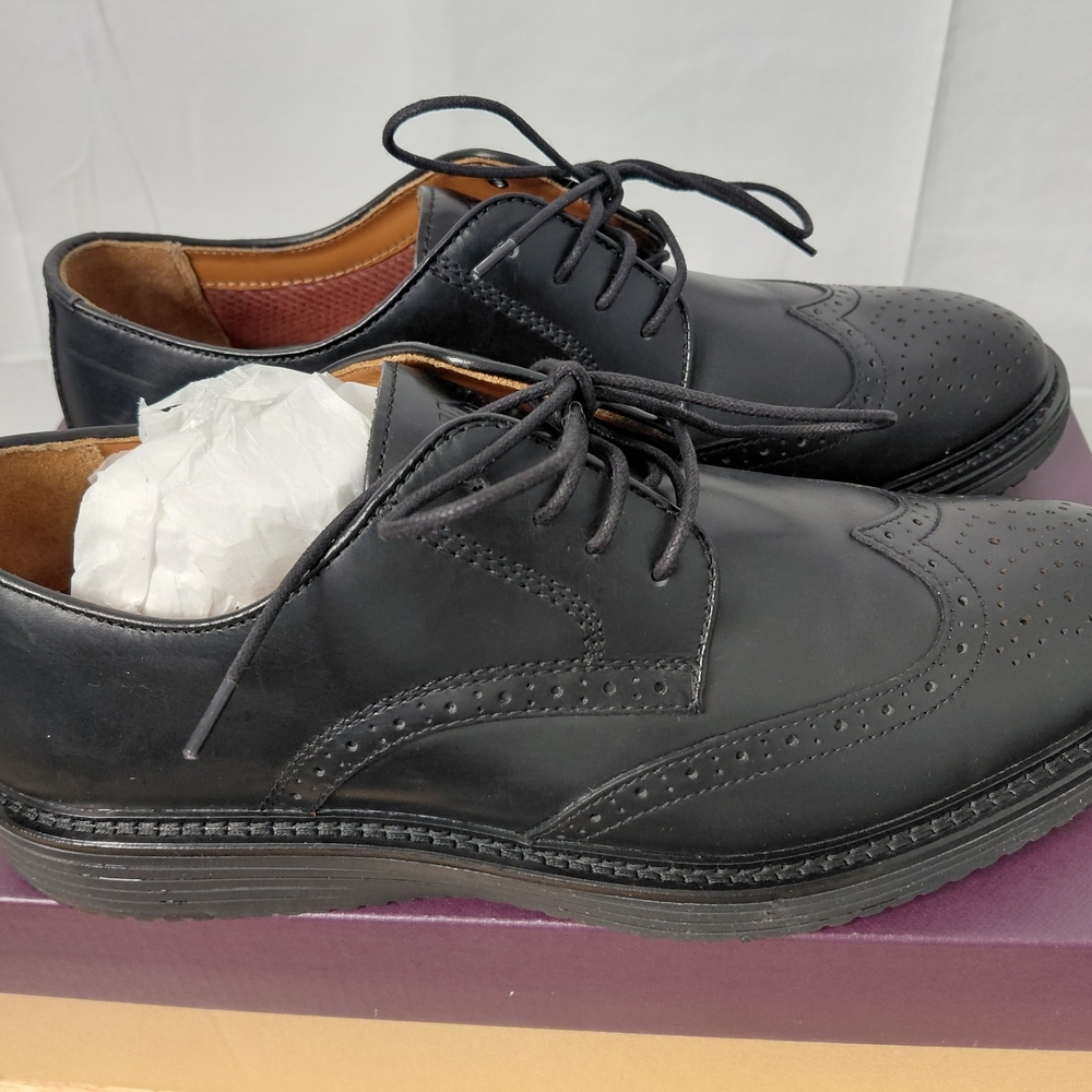 Johnston & Murphy Black Leather Men's Dress Shoes - Picture 3 of 7